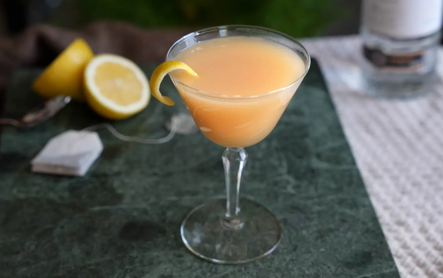 A London Fog cocktail